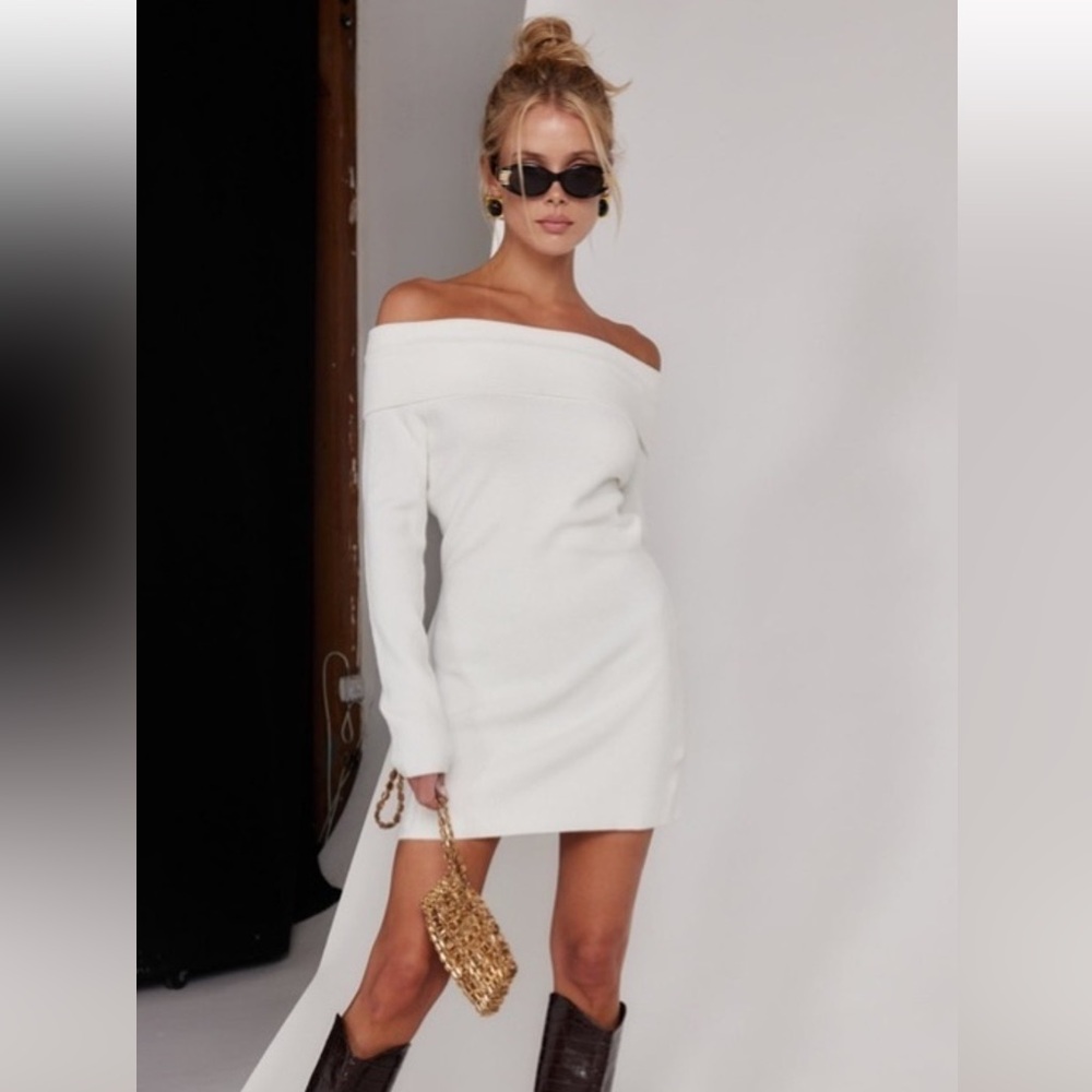NWT 12th Tribe Off-Shoulder Cream Sweater L